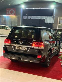 تويوتا لاندكروزر